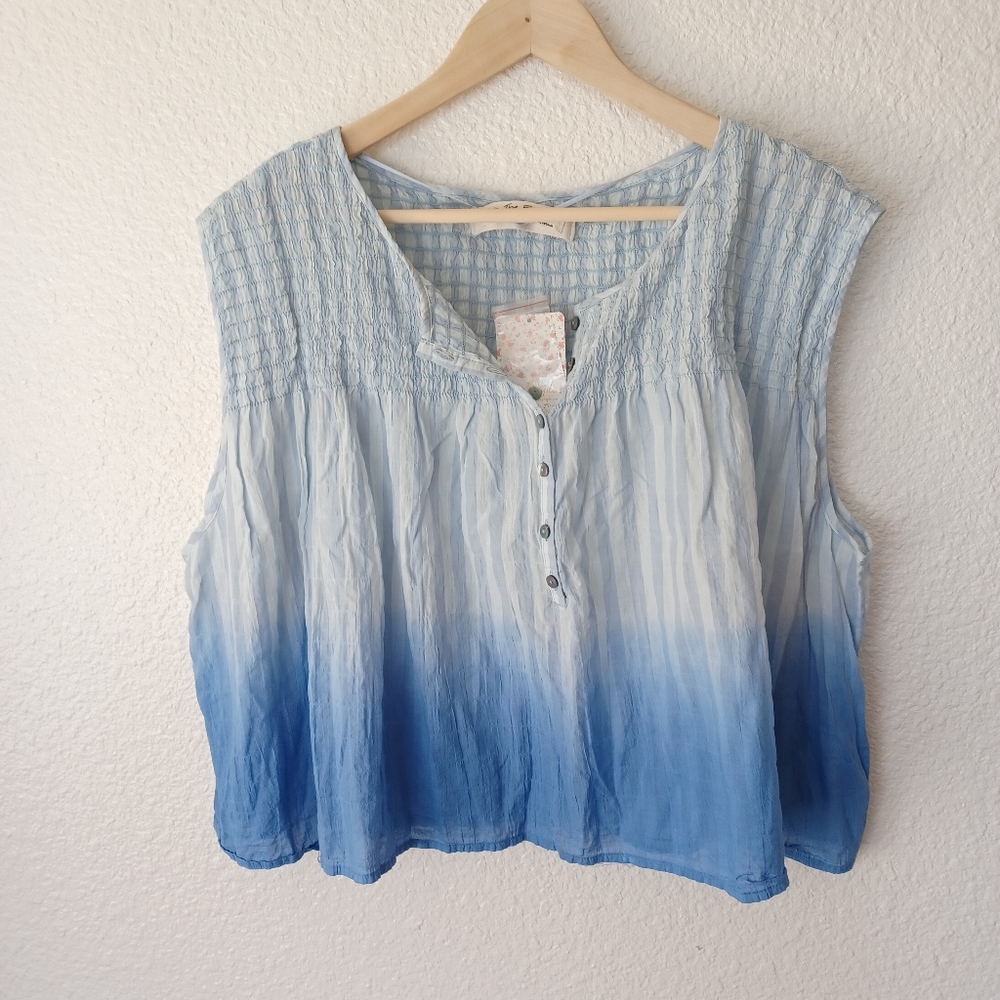 NWT Free people oversized Blue Ruffled Ombre Henley Top (XS) - Picture 3 of 6